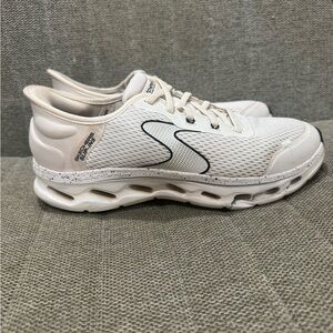 Skechers women’s  Cream Athletic Shoes